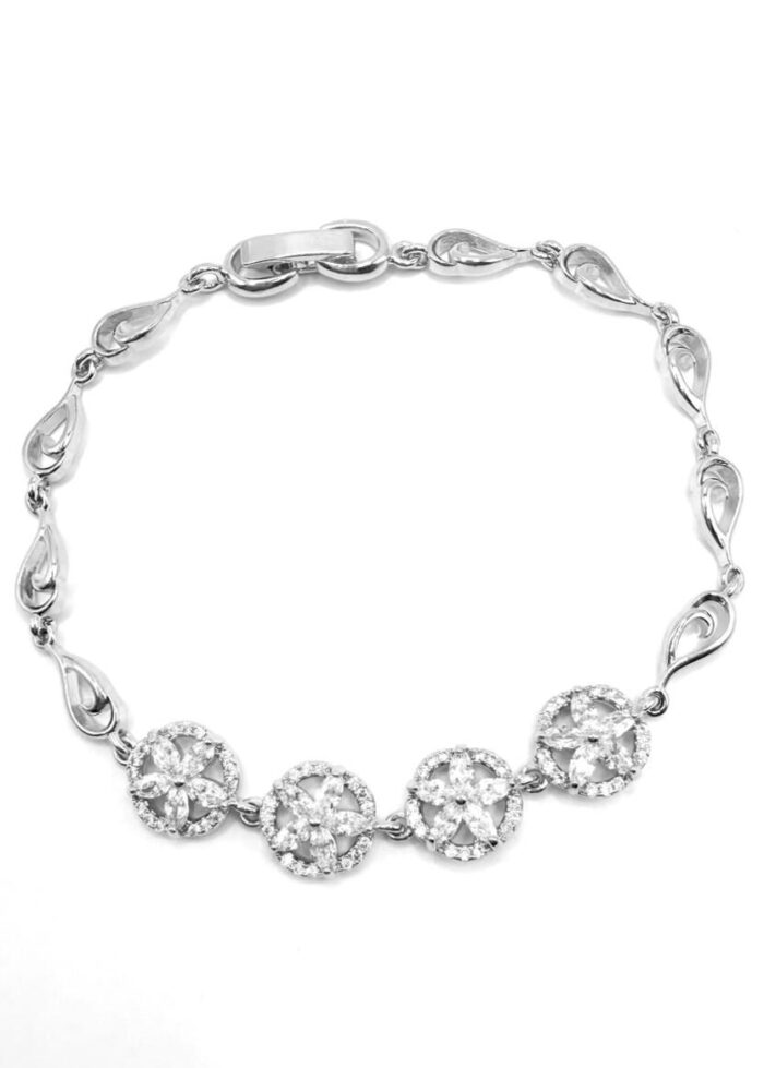Silver cubic Zarconia Star rings braclet - Image 1