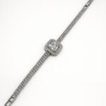 Crown Radiant – Princess-Cut Centerpiece Tennis Bracelet