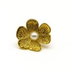 Gold Flower-Shaped Stainless Steel Anti-Tarnish Pearl Ring