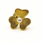 Gold Three-Petal Flower Pearl Ring – Stainless Steel Anti-Tarnish Design
