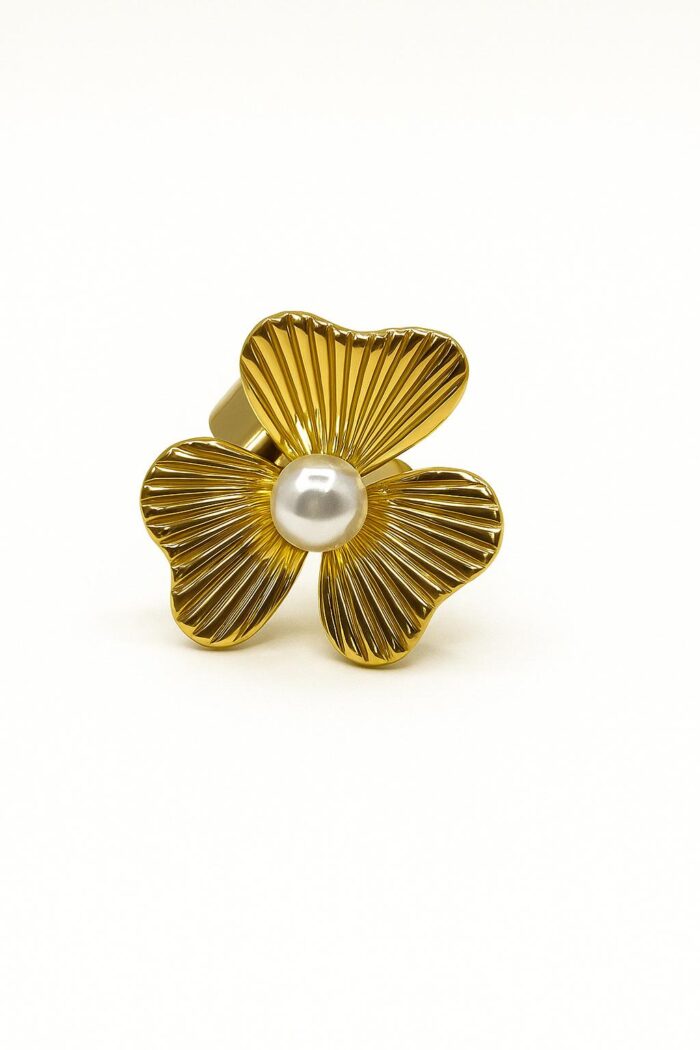 Gold Three-Petal Flower Pearl Ring – Stainless Steel Anti-Tarnish Design - Image 1