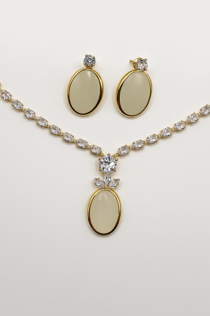 Golden Aura – Cat’s Eye Tennis Set with Earrings - Image 1